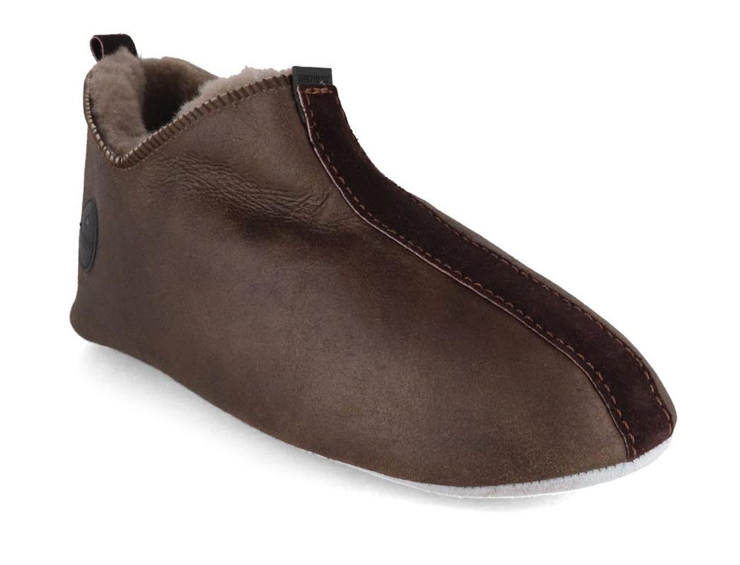 SHEPHERD� Henrik schapenvacht huisschoenen, steen geolied antiek